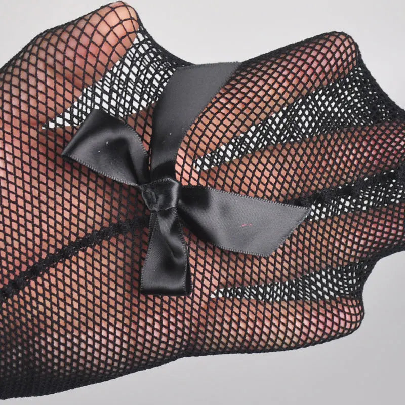 Bow-Kissed Seduction – Cuban-Back Fishnet Tights