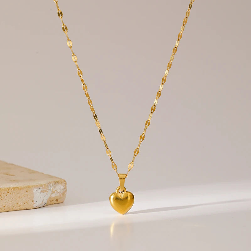 Radiant Love 18K Gold Jewellery Set