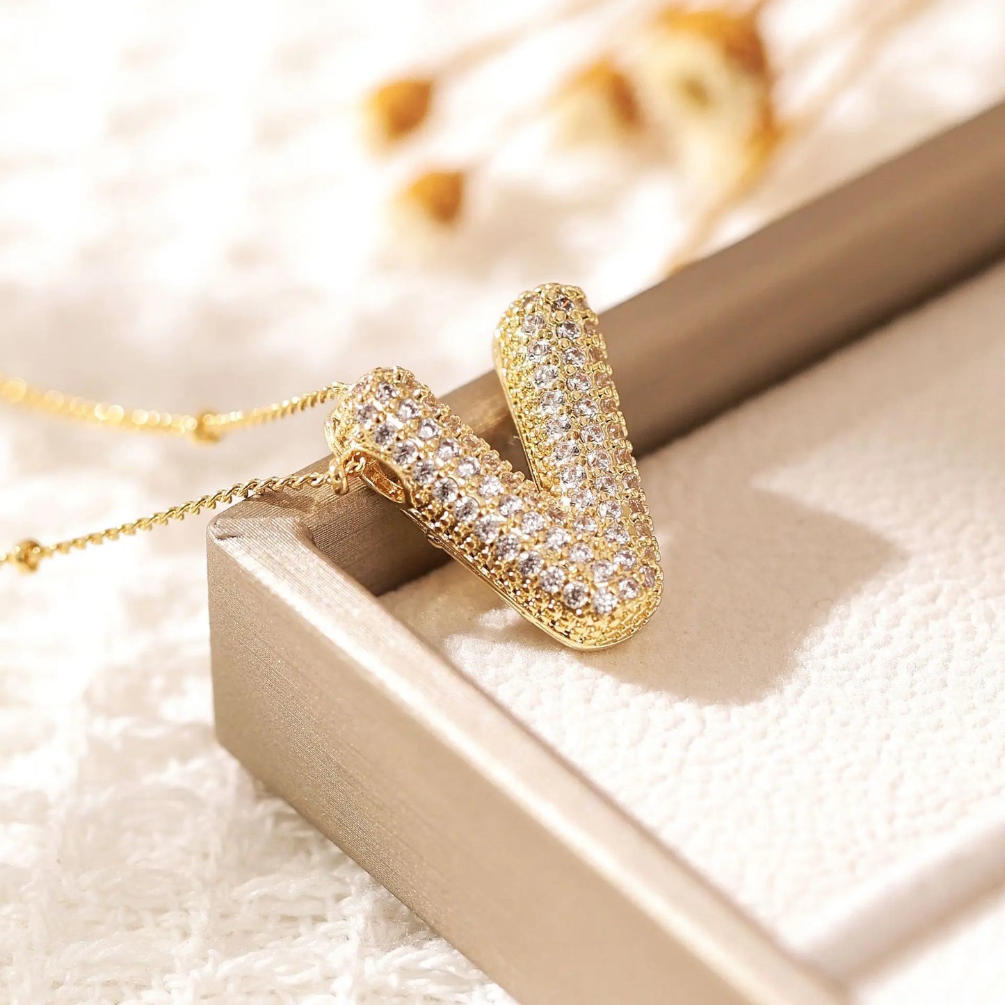 Gold-Plated Zircon Initial Necklace – A–Z Balloon Letter Pendant, Minimalist Collarbone Chain for Women