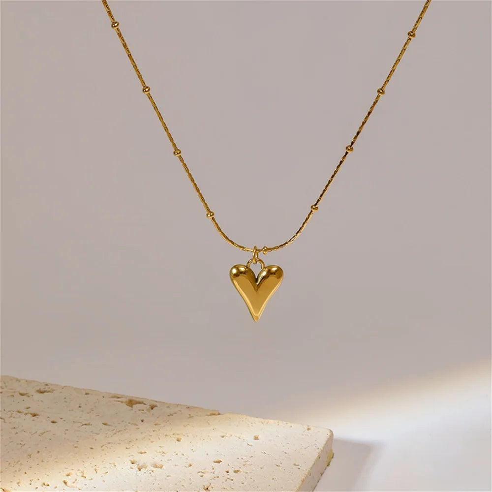 Radiant Love 18K Gold Jewellery Set