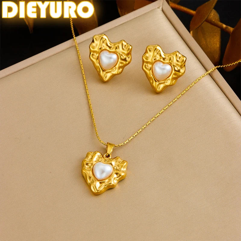 Golden Irregular Heart Pearl Jewellery Set