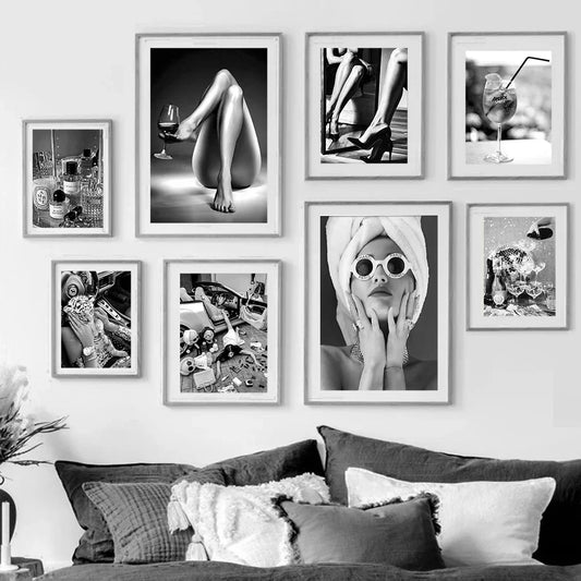 Champagne Elegance – Black & White Beauty Art
