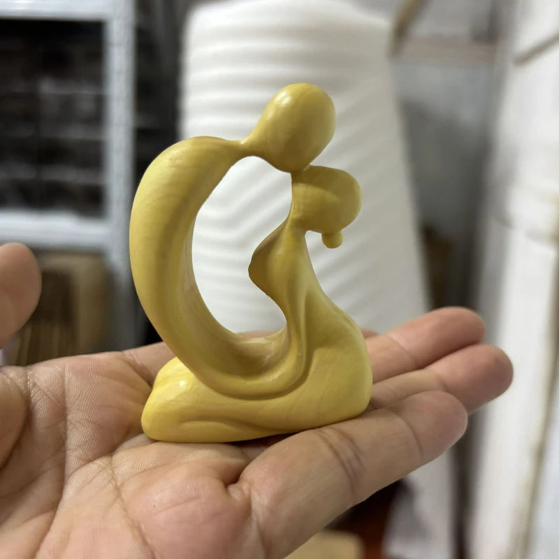 Handcrafted Wooden Boxwood Couple Figurines – Realistic Miniature Carvings for Home Décor & Unique Gifts