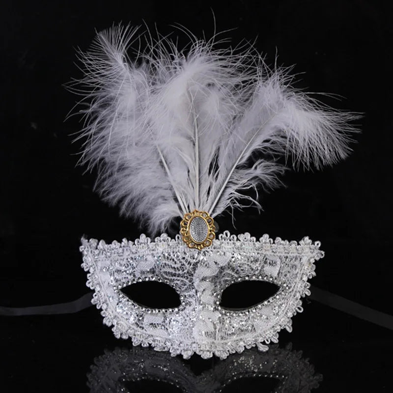 Enchanting Eye Mask – Lace, Feather, and Diamond Applique for Carnival, Halloween & Masquerade Cosplay