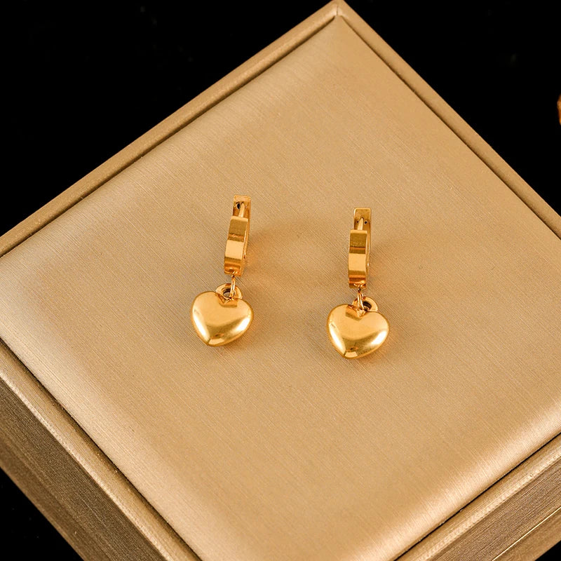 Radiant Love 18K Gold Jewellery Set