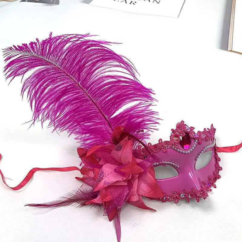 Enchanting Eye Mask – Lace, Feather, and Diamond Applique for Carnival, Halloween & Masquerade Cosplay