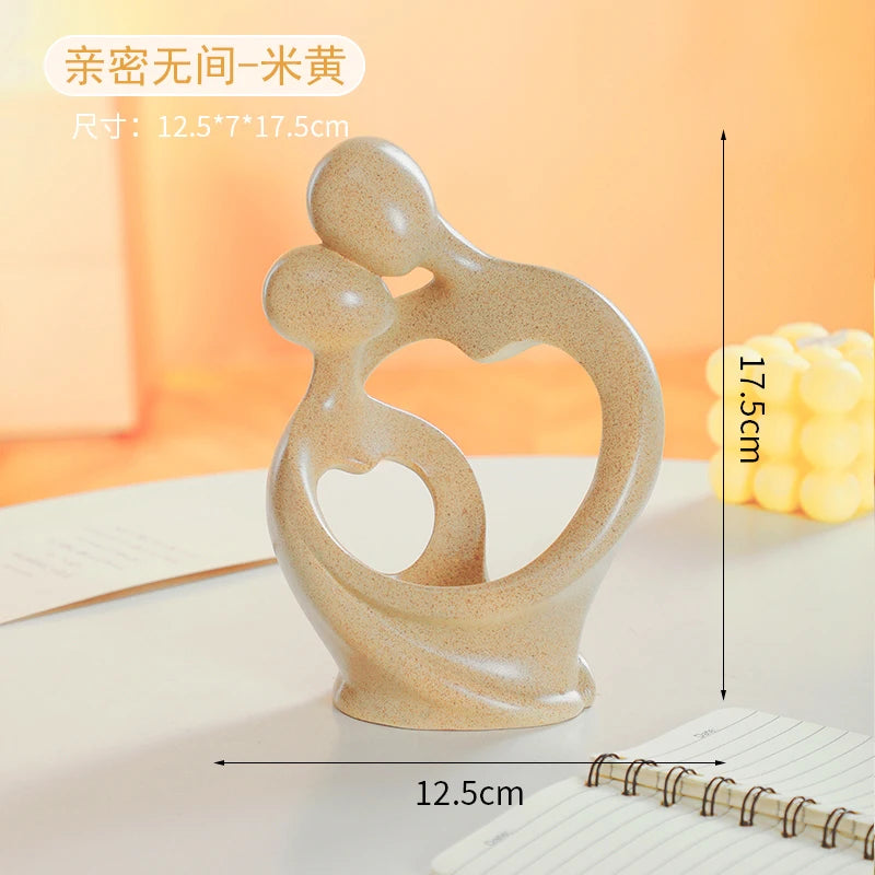 Nordic Abstract Couple Statue – Modern Art Figurine for Wine Cabinet, TV Stand & Home Décor