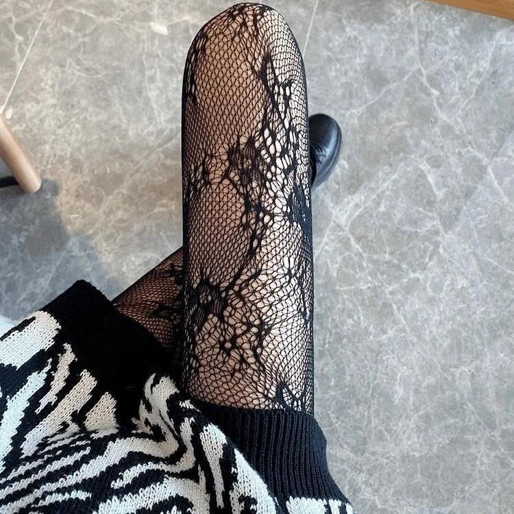 Gothic Allure – Sexy Lolita Fishnet Tights
