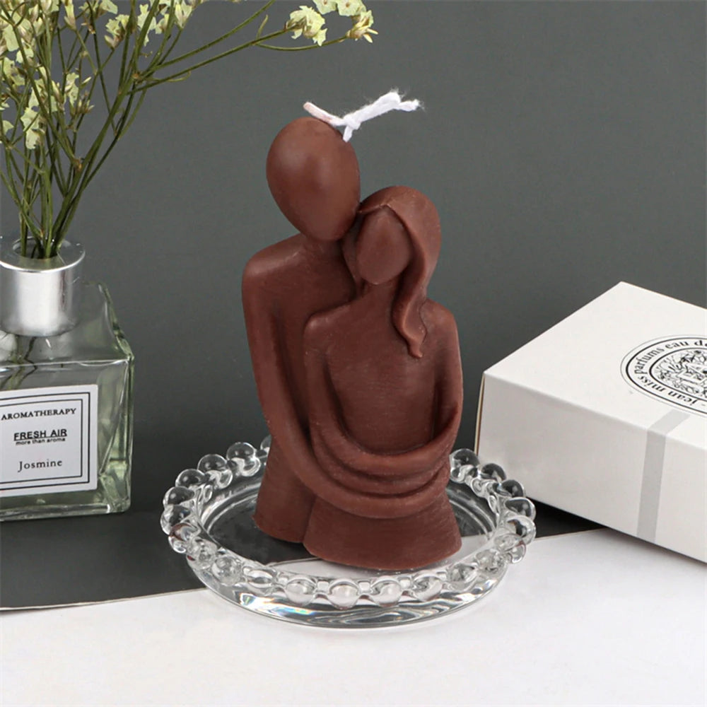 Abstract Couple Hugging Soy Wax Candle – Aromatherapy Scented Decorative Candle for Home, Weddings & Gifts