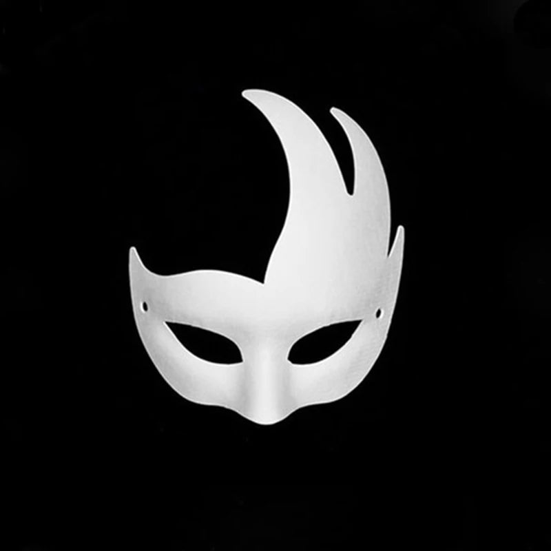 Enchanting Eye Mask – Lace, Feather, and Diamond Applique for Carnival, Halloween & Masquerade Cosplay