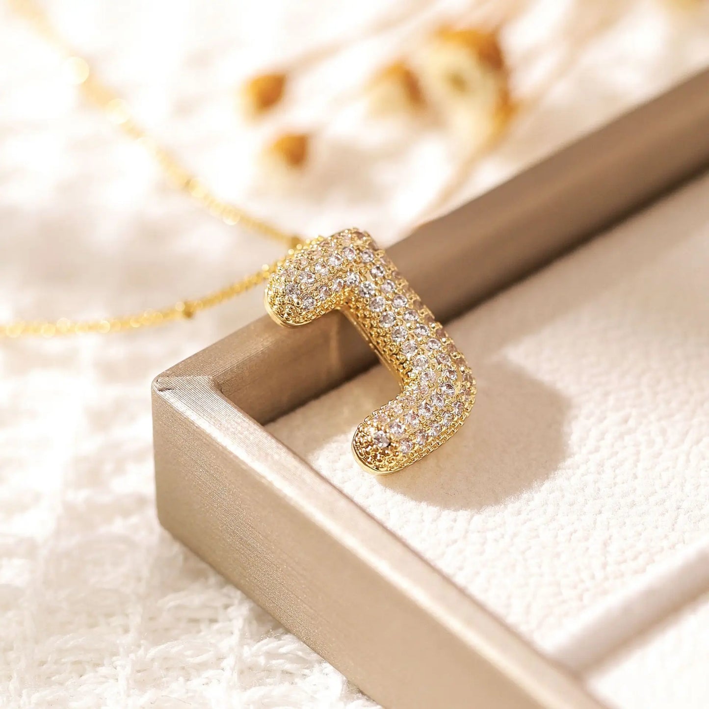 Gold-Plated Zircon Initial Necklace – A–Z Balloon Letter Pendant, Minimalist Collarbone Chain for Women