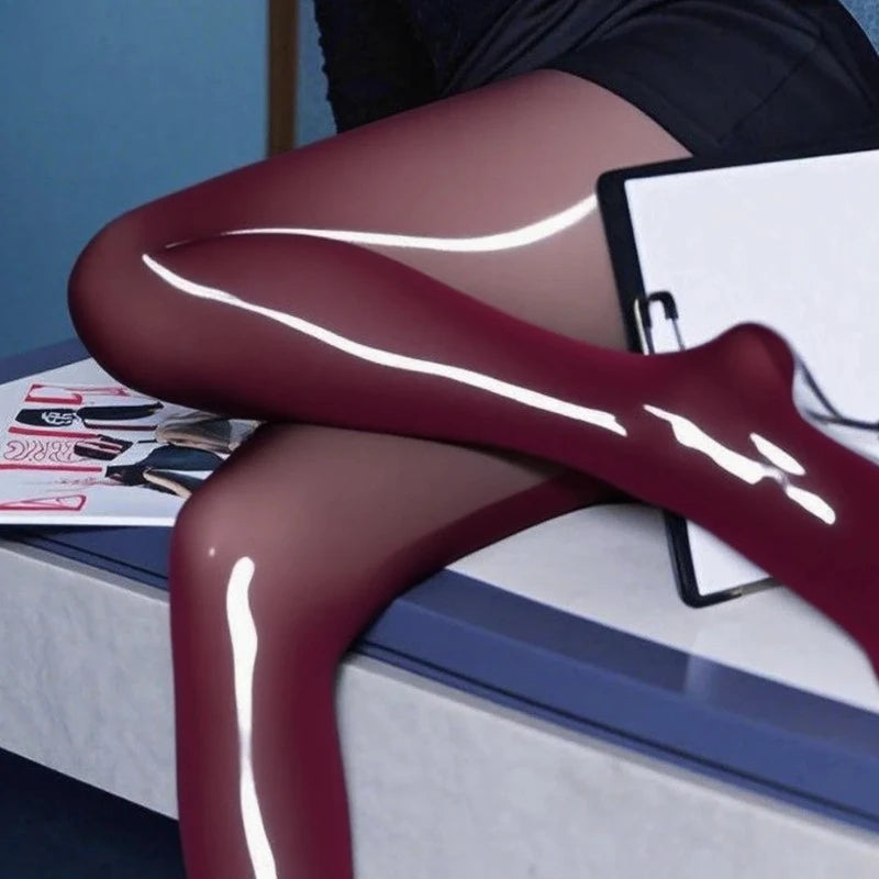 Glossy Elegance – Plus-Size Sheer Pantyhose