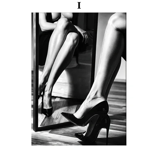 Champagne Elegance – Black & White Beauty Art