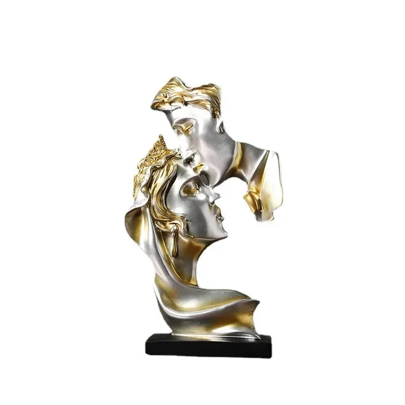 Romantic Resin Lovers Figurine – Kissing Couple Sculpture for Home & Office Decor Ornament Home Decor Desktop Wine Cabinet Decoration