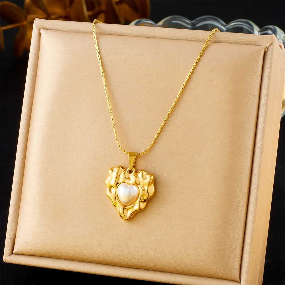 Golden Irregular Heart Pearl Jewellery Set