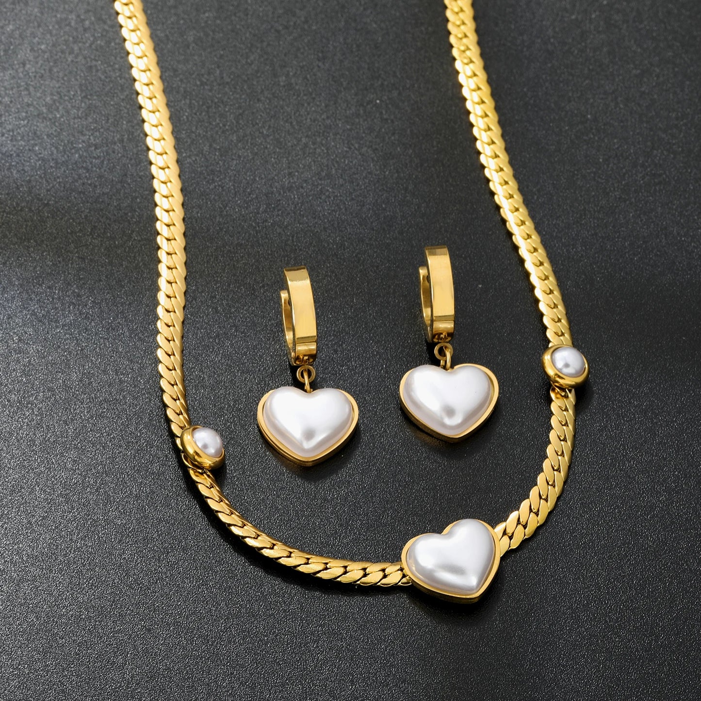 Elegant Pearl Heart Jewellery Set
